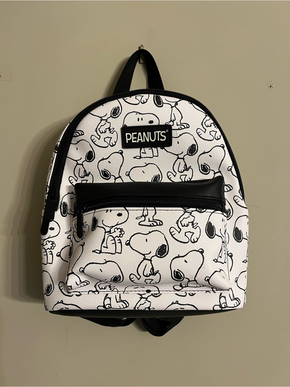 Peanuts Snoopy Pattern Mini Backpack - White and Black